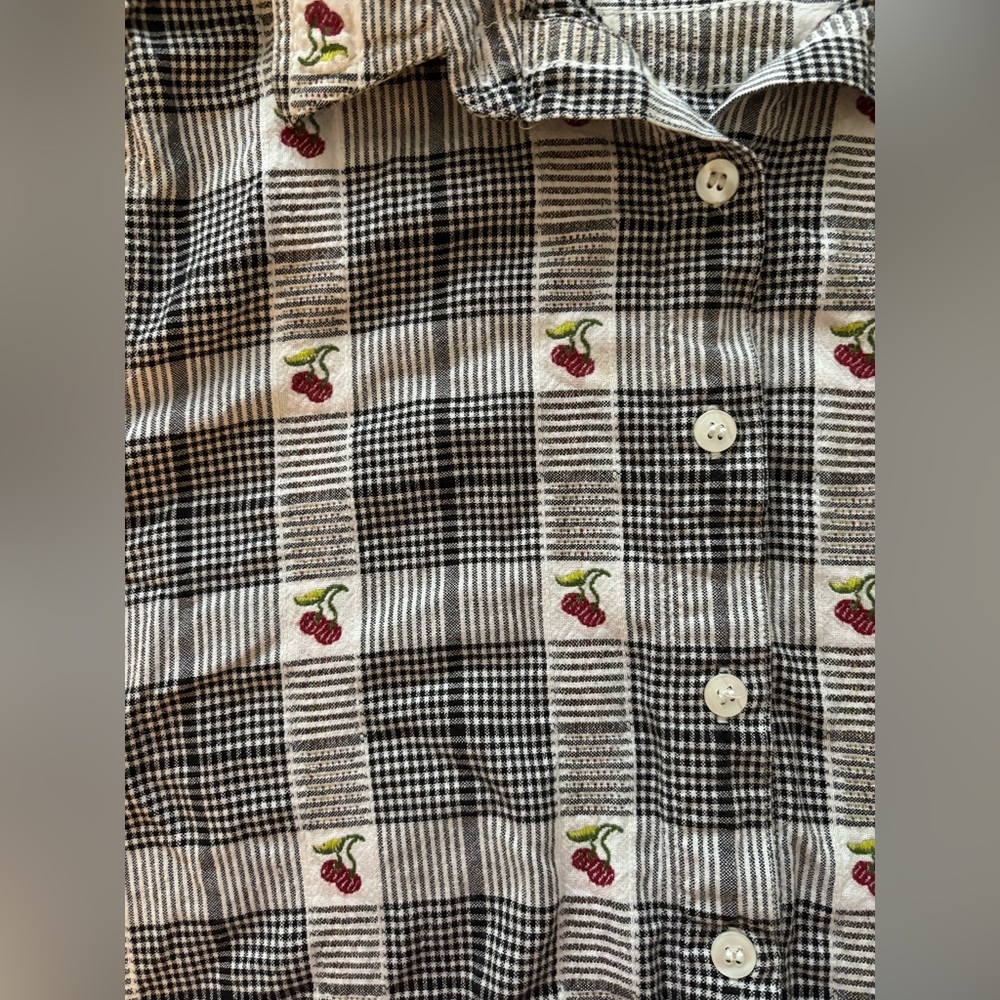 Cherry gingham collared short sleeved top